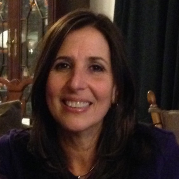 Meet your Posher, Karen - Picture 3 of 11